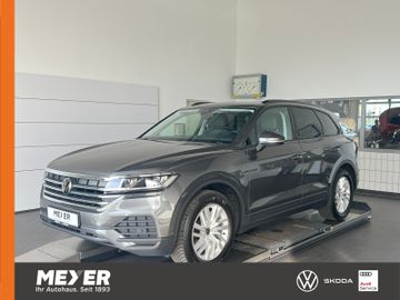 Volkswagen Touareg - 1