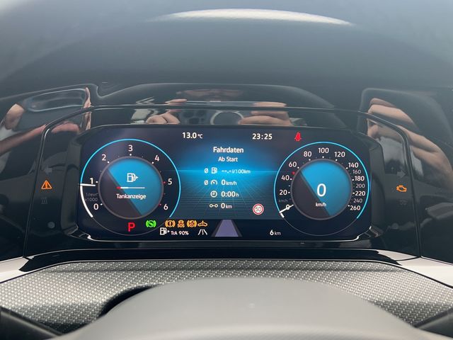 Golf VIII Variant R-Line 2.0 TDI DSG