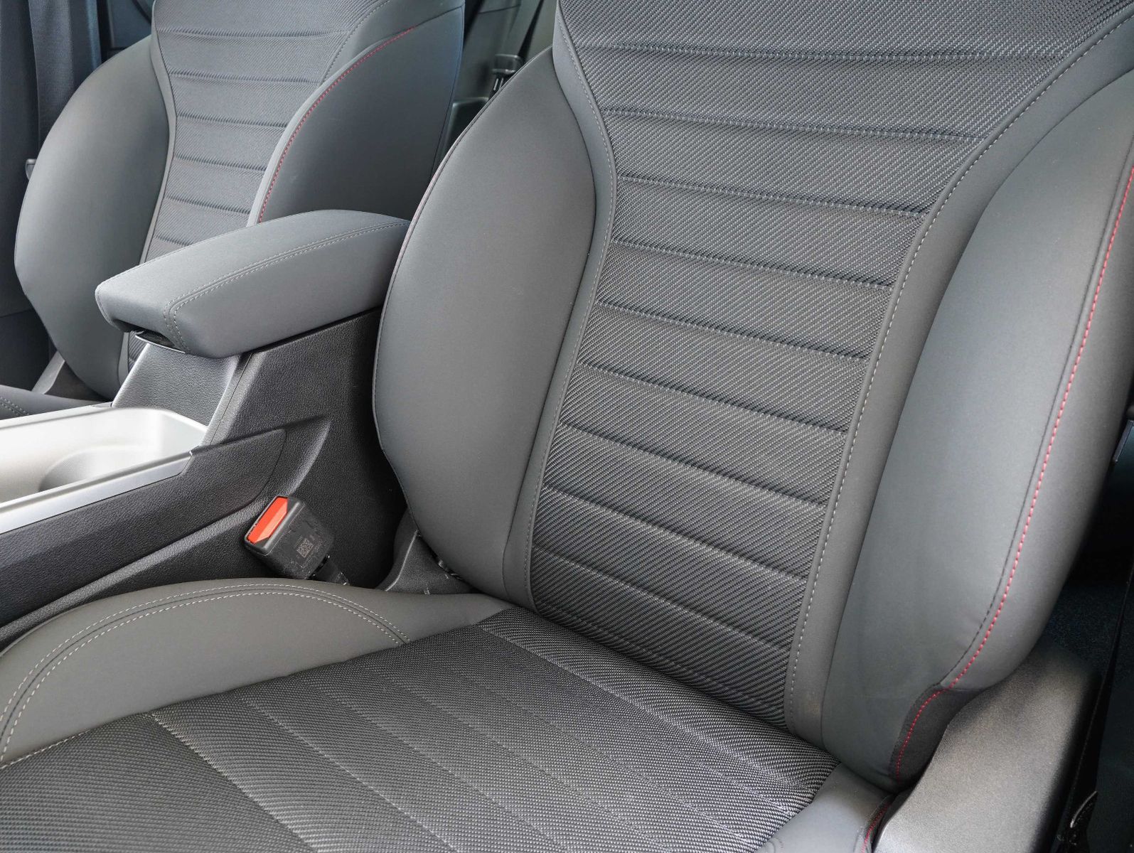 Fahrzeugabbildung Alfa Romeo Tonale 1.5 Mild Hybrid Sprint