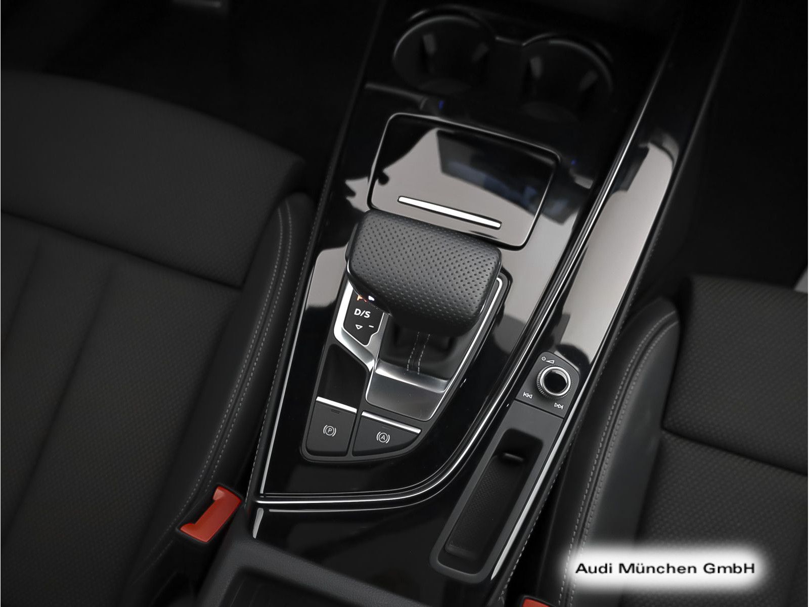 Audi A4 Avant 40 TFSI S tronic S line competition Pan foto 19
