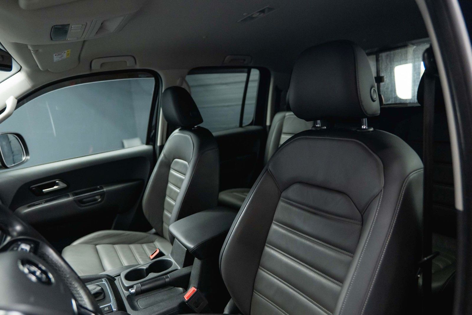 Fahrzeugabbildung Volkswagen Amarok V6 Highline 4Motion BLACK OFFROAD Edition