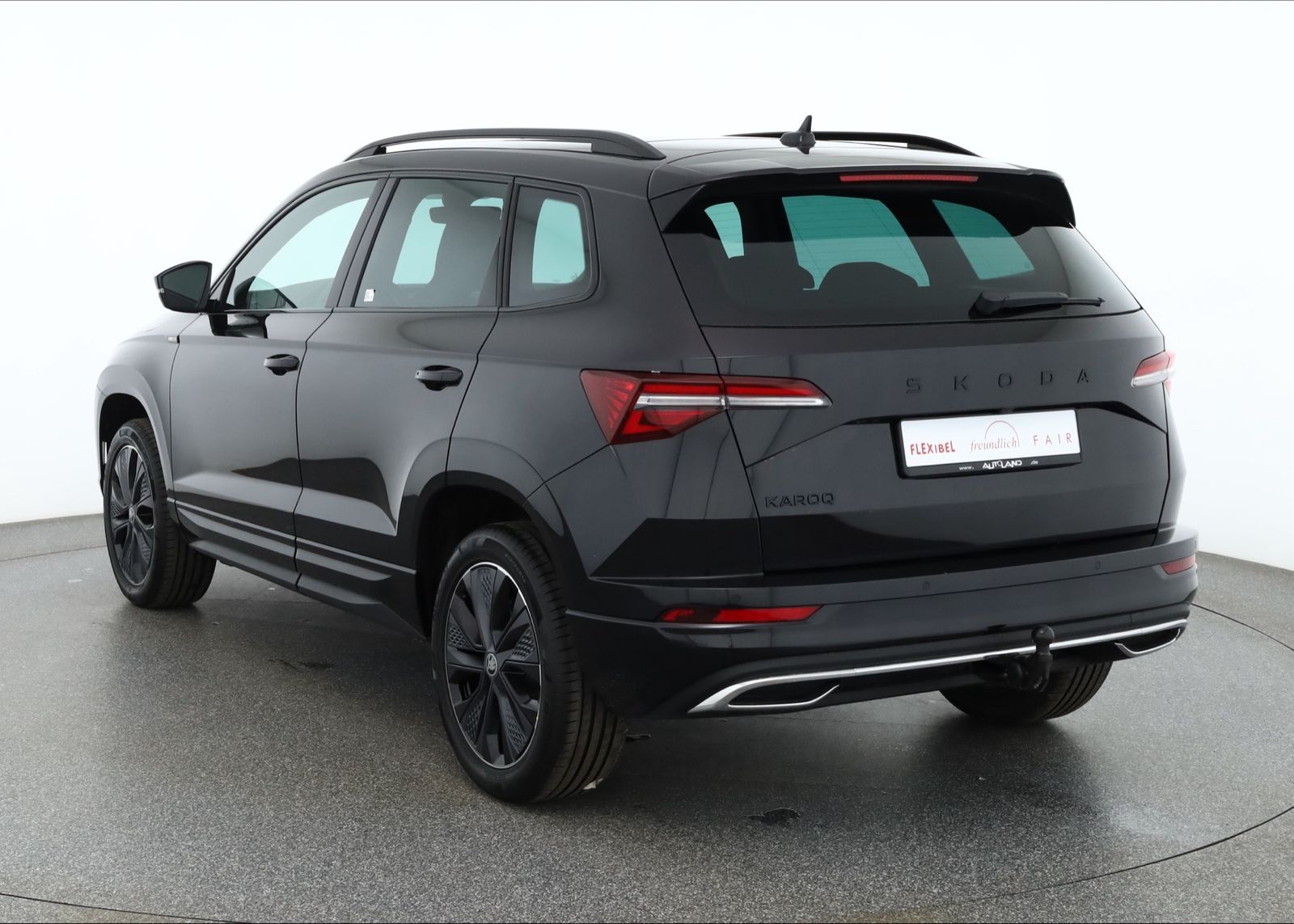Skoda Karoq Sportline 1.5 TSI DSG Matrix ACC AHK Pano imagem 3