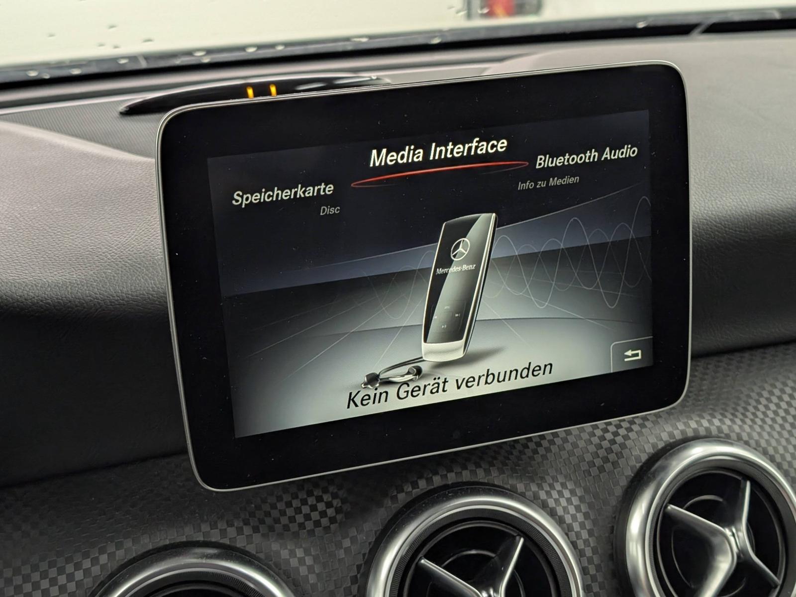 Mercedes-Benz A 180 1.6 Urban Navi LED Klima SHZ