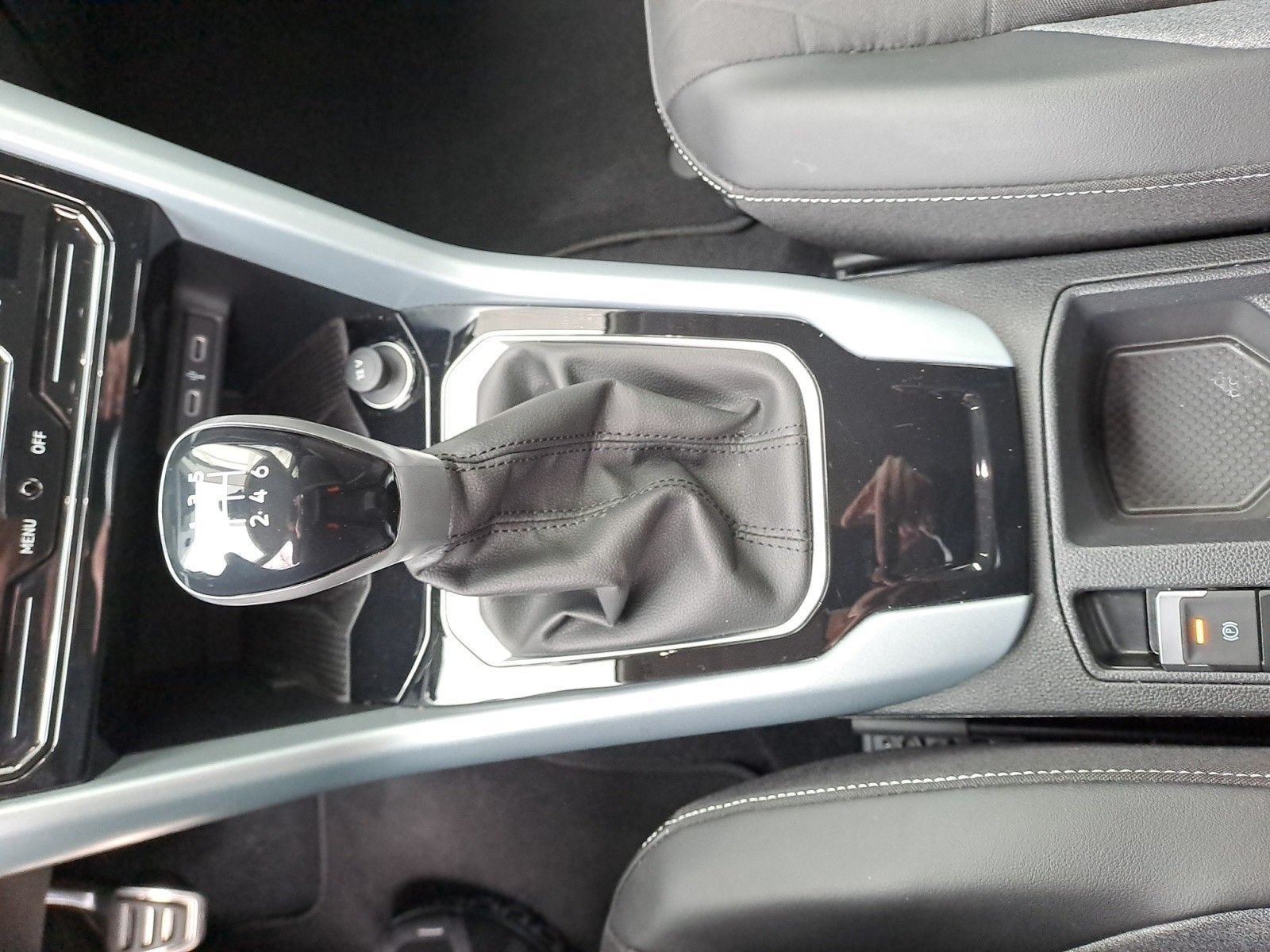 Volkswagen T-Roc - Bild 14