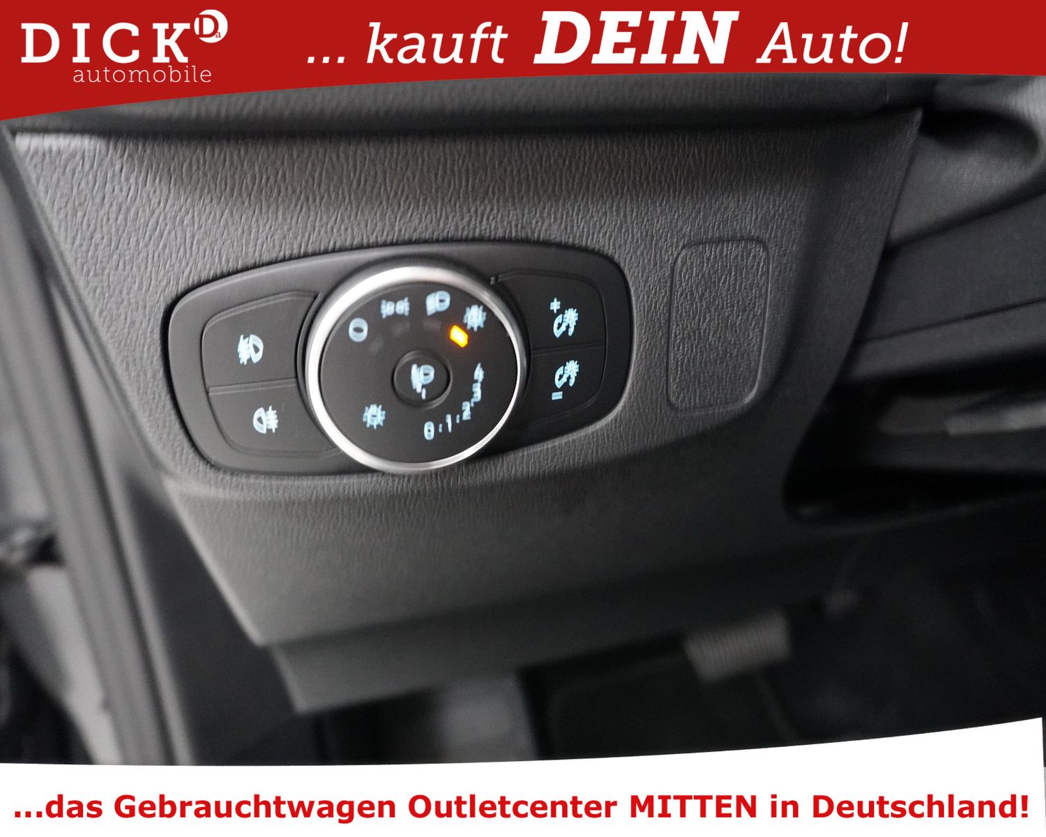 Fahrzeugabbildung Ford Focus T 1.5d Aut ST-Line NAVI+LED+PDC+TEMP+APPLE