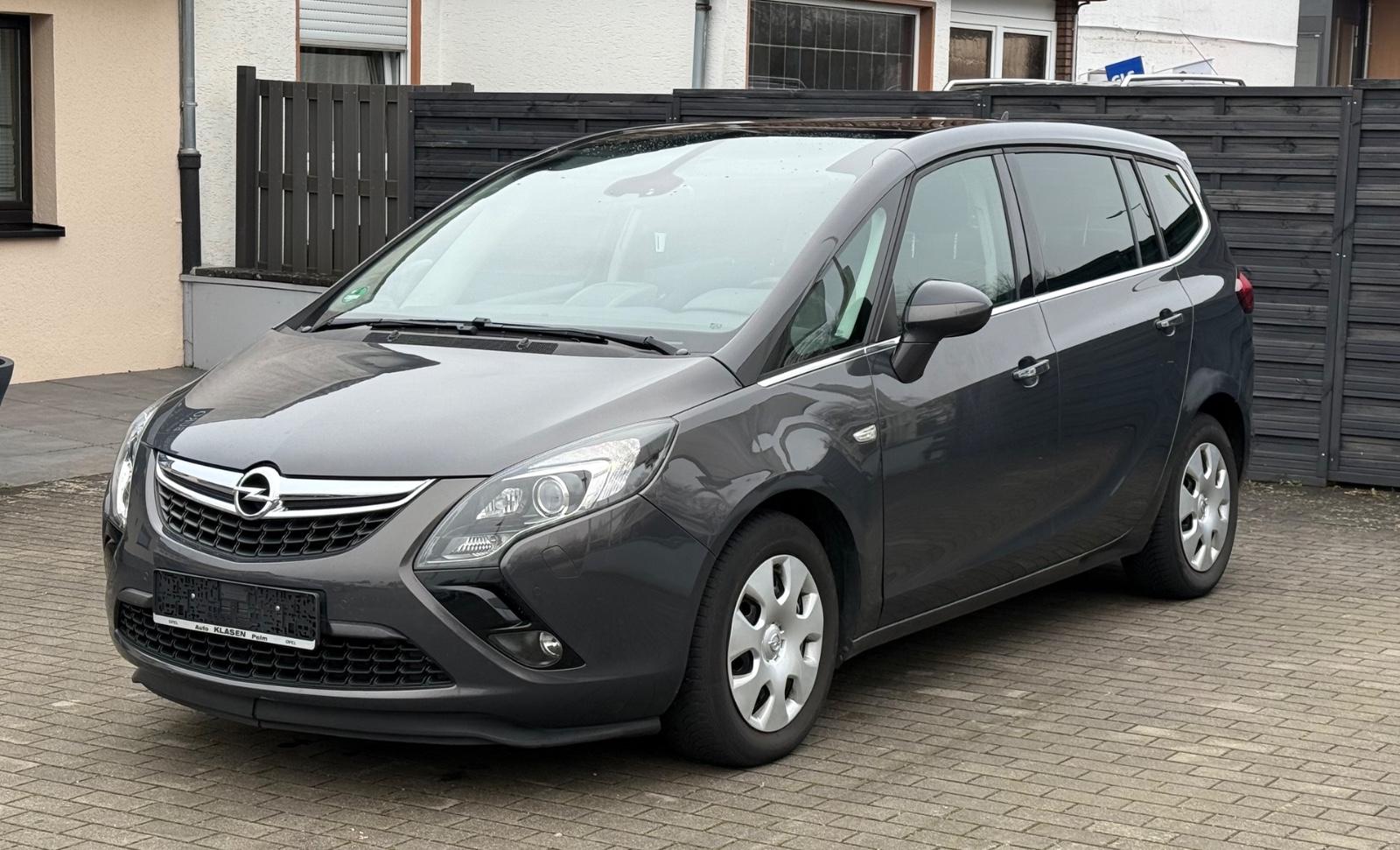 Opel Zafira C Tourer Innovation*7-Sitzer*Navi*Pano*