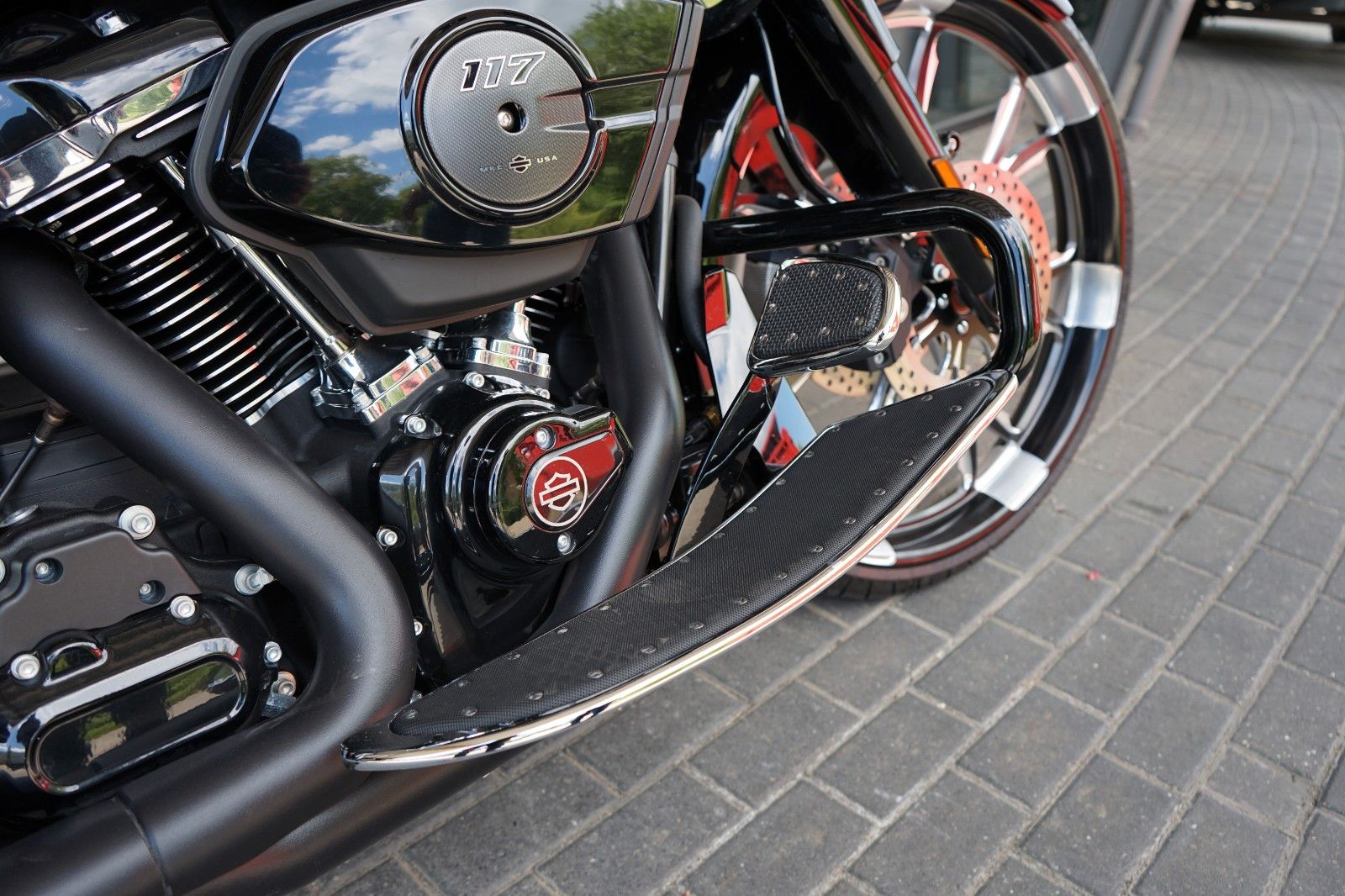 Fahrzeugabbildung Harley-Davidson Road Glide FLTRX 117 mit 26" Vorderrad JEKILL