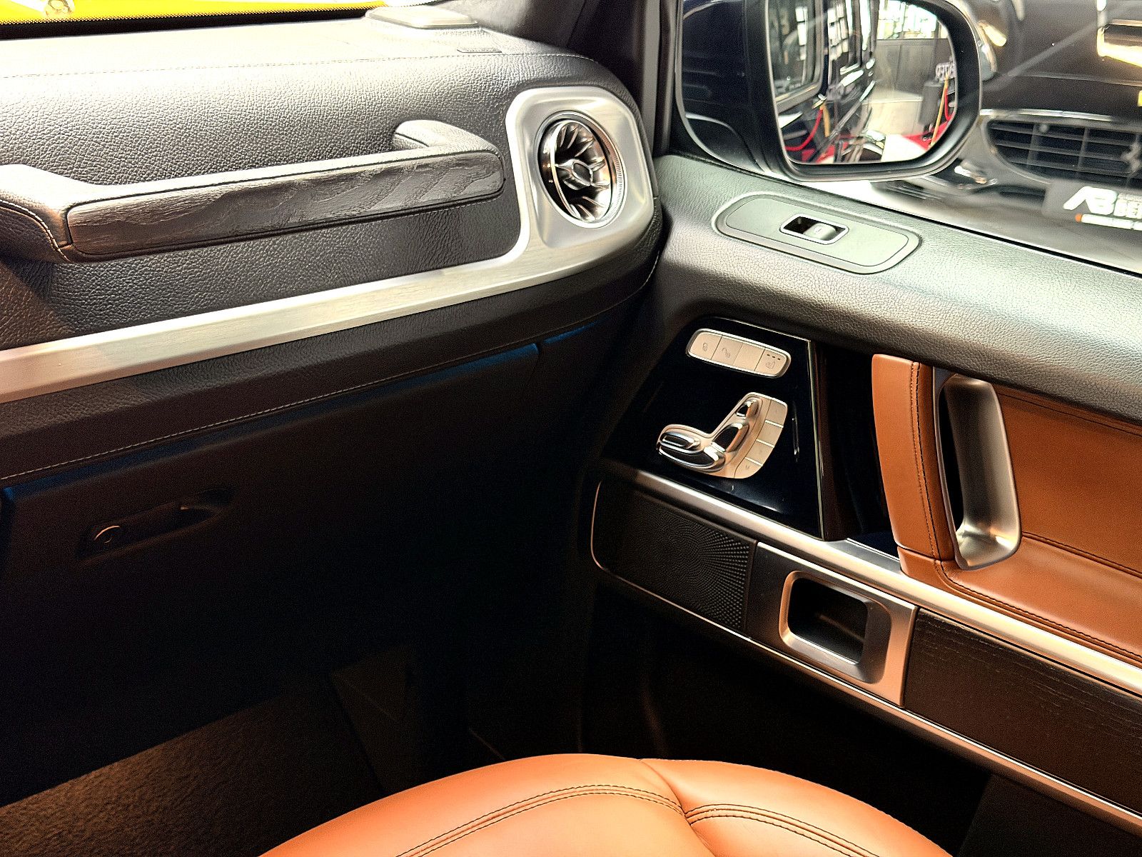 Fahrzeugabbildung Mercedes-Benz G 500 /AMG/22''ALU/AMBIENTE/360°KAM/STANDHEIZUNG