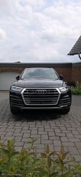 Audi Q5 SUV Geländewagen - : Gelände