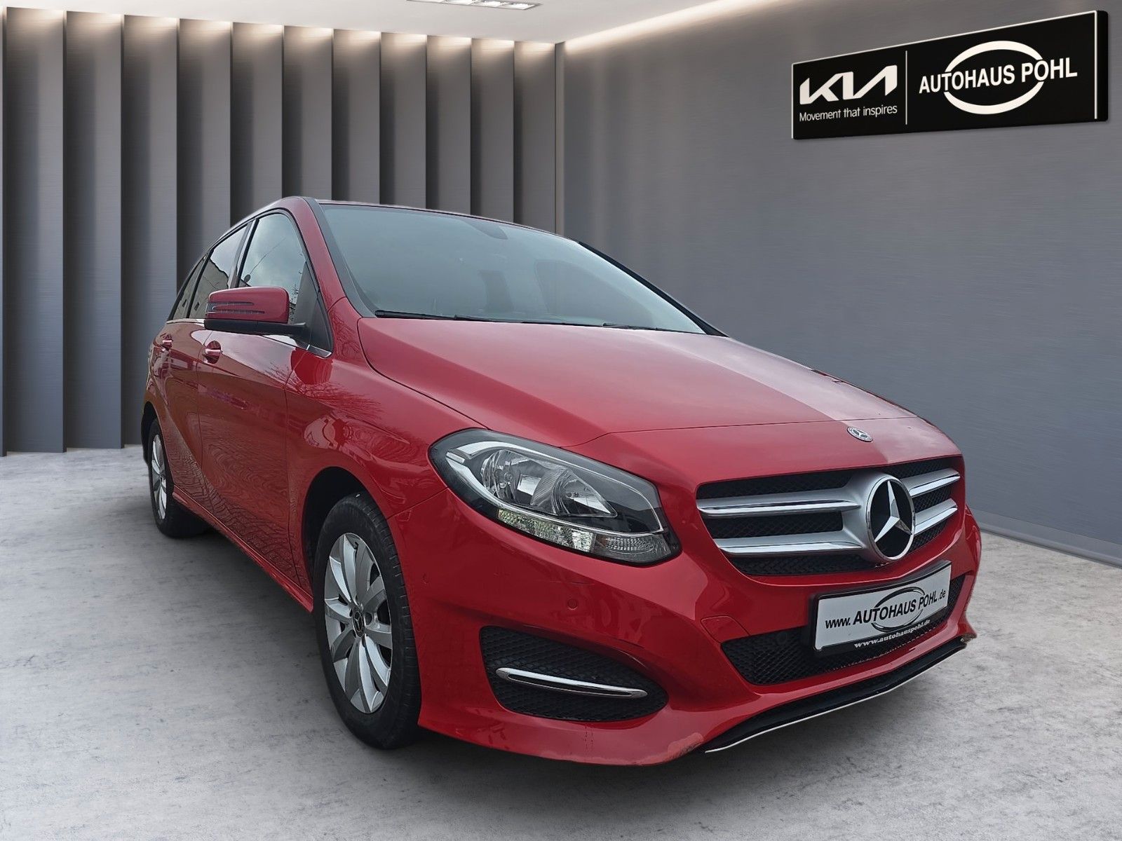 Fahrzeugabbildung Mercedes-Benz B-Klasse 180 Navi PDC Winterräder