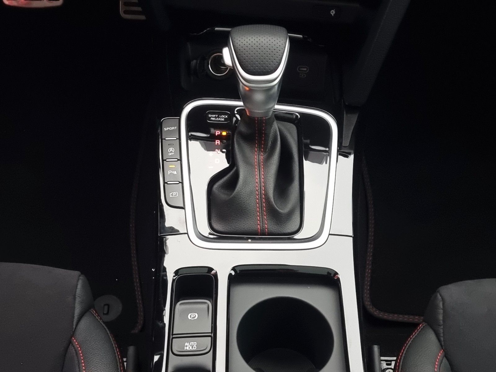 Fahrzeugabbildung Kia pro_cee'd / ProCeed 1.6 T-GDI DCT GT