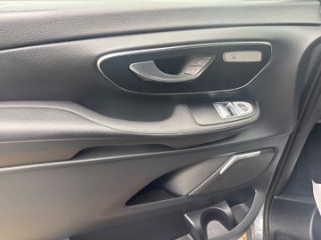 Mercedes-Benz V220CDI AVANTG/EDITION extralang Rollstuhlbühne, Bild 14