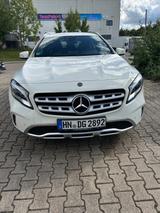 Mercedes-Benz GLA 200, Unfallfrei, 39980km, Lückenlos gewartet