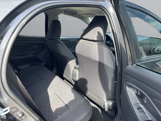 Yaris Hybrid Team Deutschland 1.5 LED Apple Car