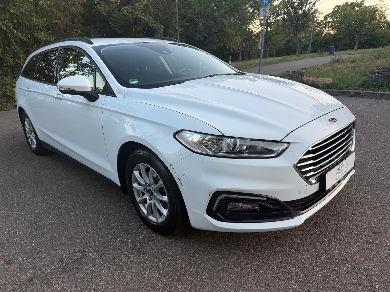 Ford Mondeo 2.0 ECOBLUE-KAMERA-AHK-TOT-Winter-P-1H