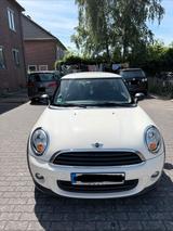 MINI Mini one white Pepper 2012 2 hand - MINI MINI: Pepper White