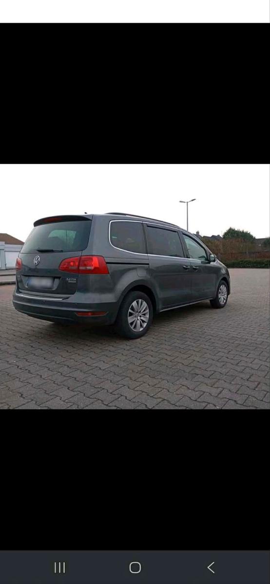 Volkswagen Sharan 2012 — photo 11