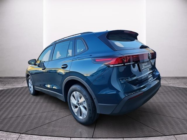 Fahrzeugabbildung Volkswagen Tiguan 1.5 eTSI DSG AHK SHZ RFK GJR CLIMATRONIC