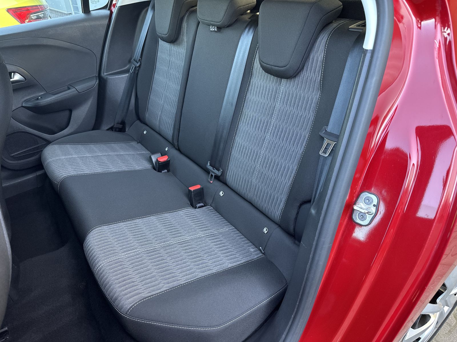Fahrzeugabbildung Opel Corsa 5-Türer 1.2 Turbo Edition NAV+KOMFORTPAKET