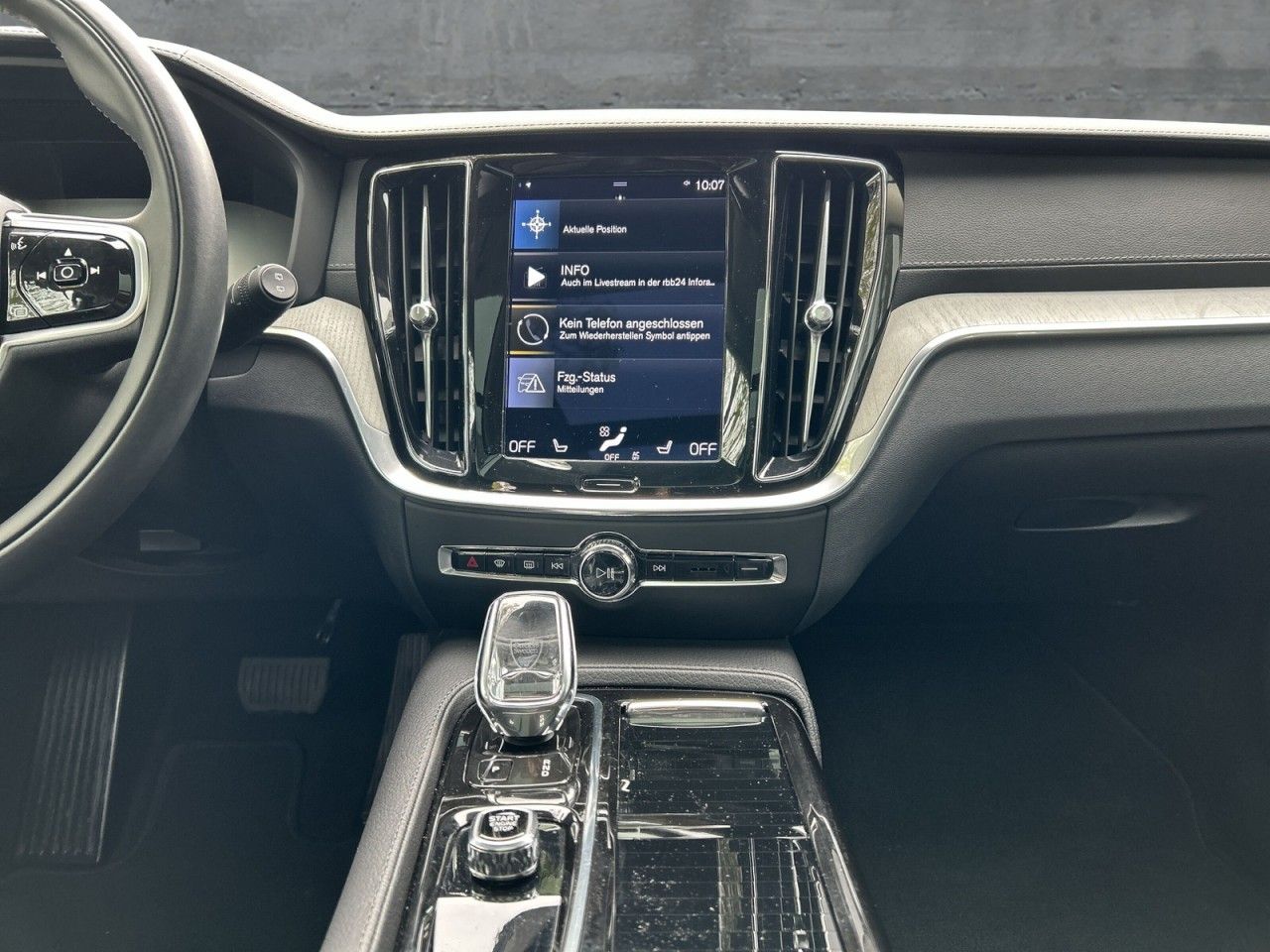 Volvo V60 Recharge T6 AWD Inscription Klima Navi foto 11