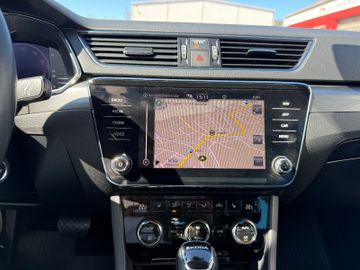 Skoda Superb Style 1.5 TSI DSG+AHK+LED+Navi+AppC