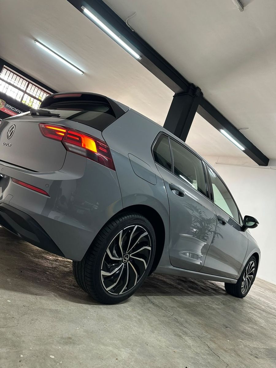 Volkswagen Golf 2.0 TDI 150 CV DSG SCR Life imagem 2