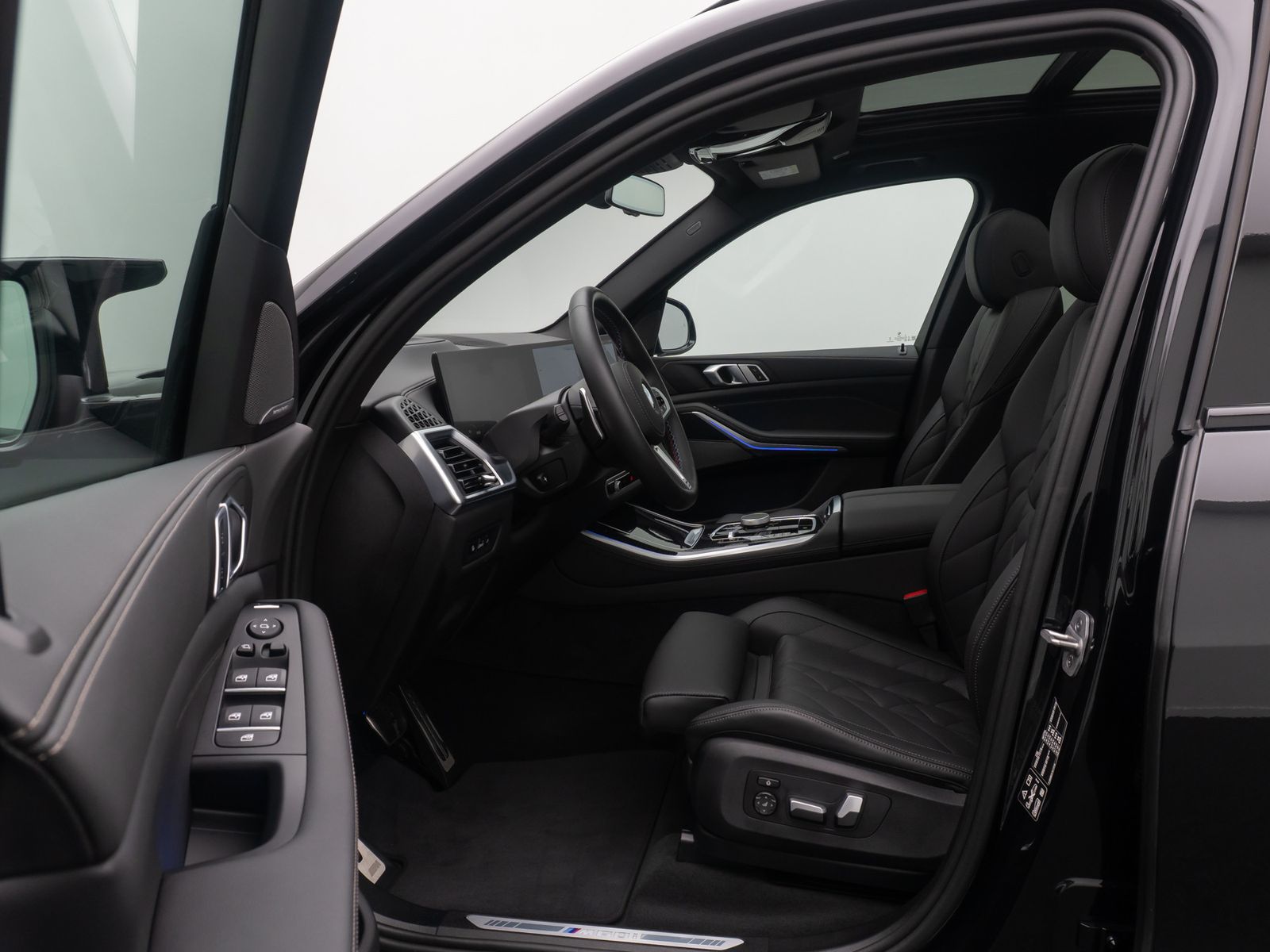 Fahrzeugabbildung BMW X5 M60i Panorama H/K DAB HUD 360&deg; Komfort 22Zoll