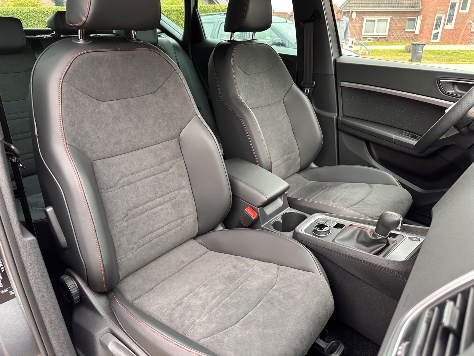 Fahrzeugabbildung SEAT Ateca FR 1.5 TSI DSG AHK/ACC/NAVI/LED/eHeck/SHZ