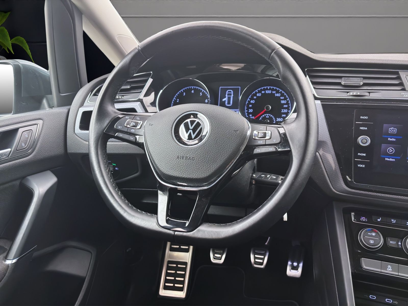 Volkswagen Touran - Bild 11