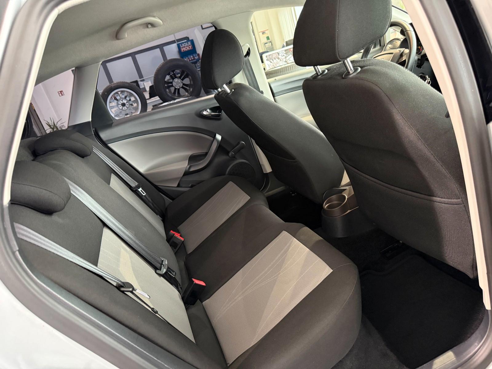 Seat Ibiza 2013 — photo 30
