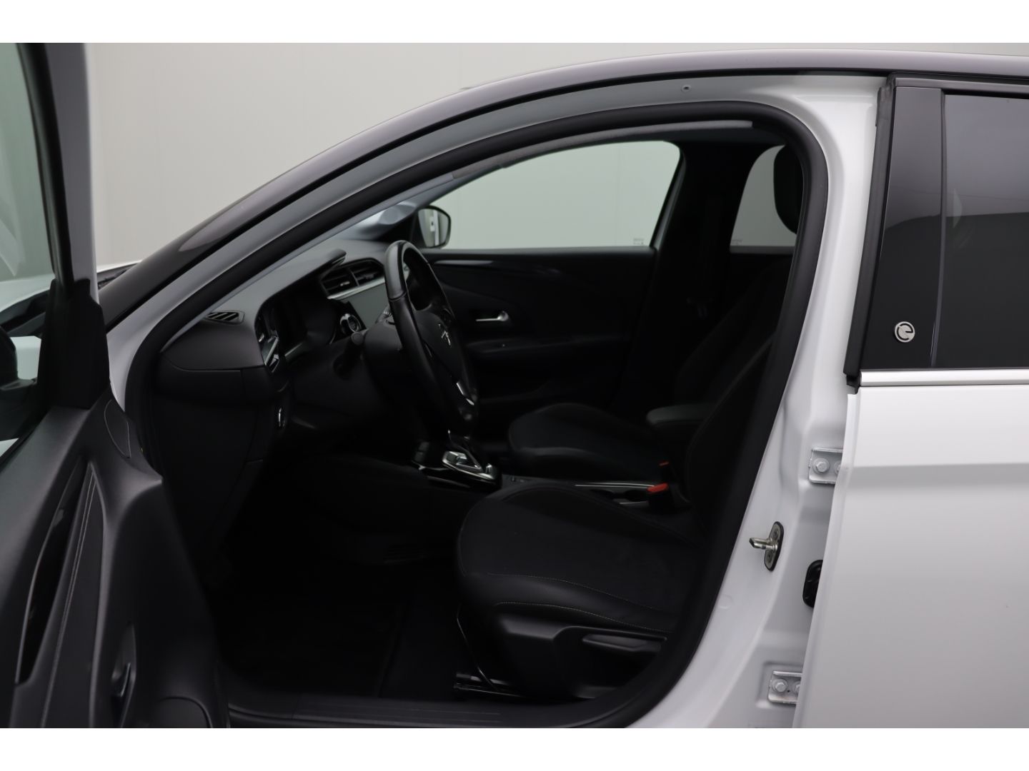 Fahrzeugabbildung Opel Corsa-e Corsa F e Elegance Kamera Sitzheizung