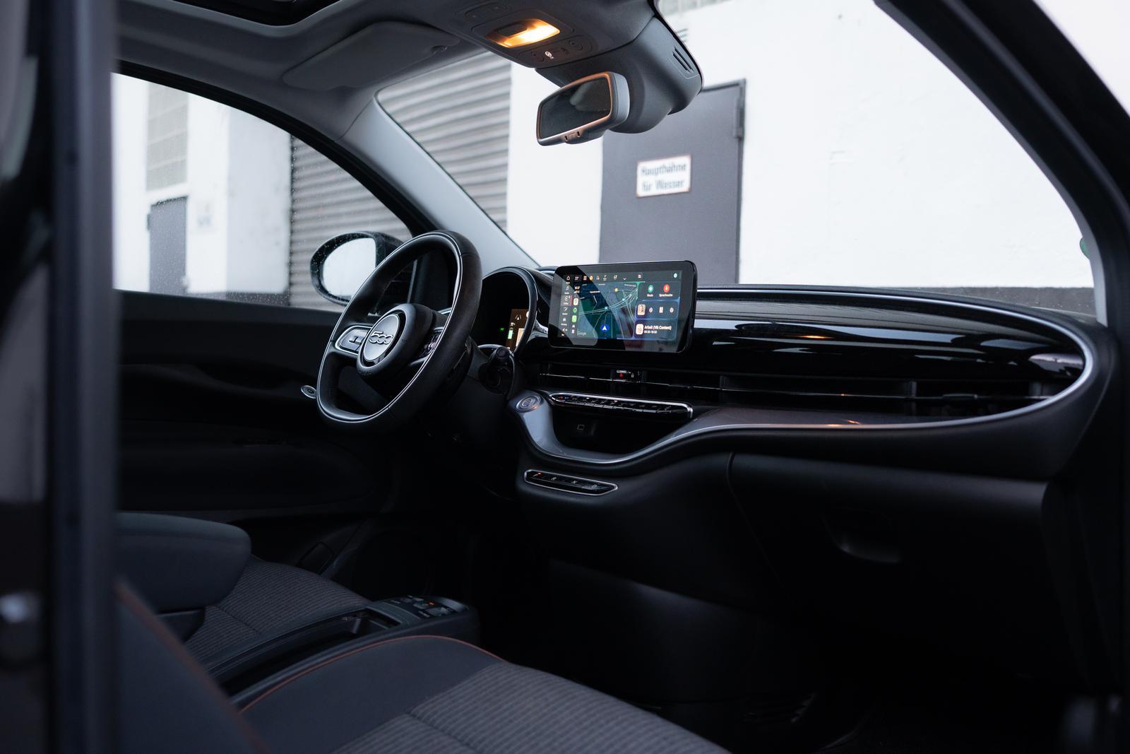 Fiat 500e Icon Skydome LED 360' CarPlay Totwinkel 17"