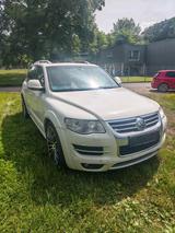 Volkswagen VW Touareg R50 V10 TDI in außergewöhnliche... - Volkswagen Touareg: R50