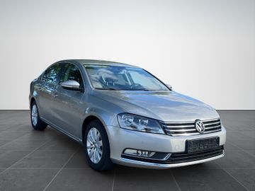 Volkswagen Passat - 7