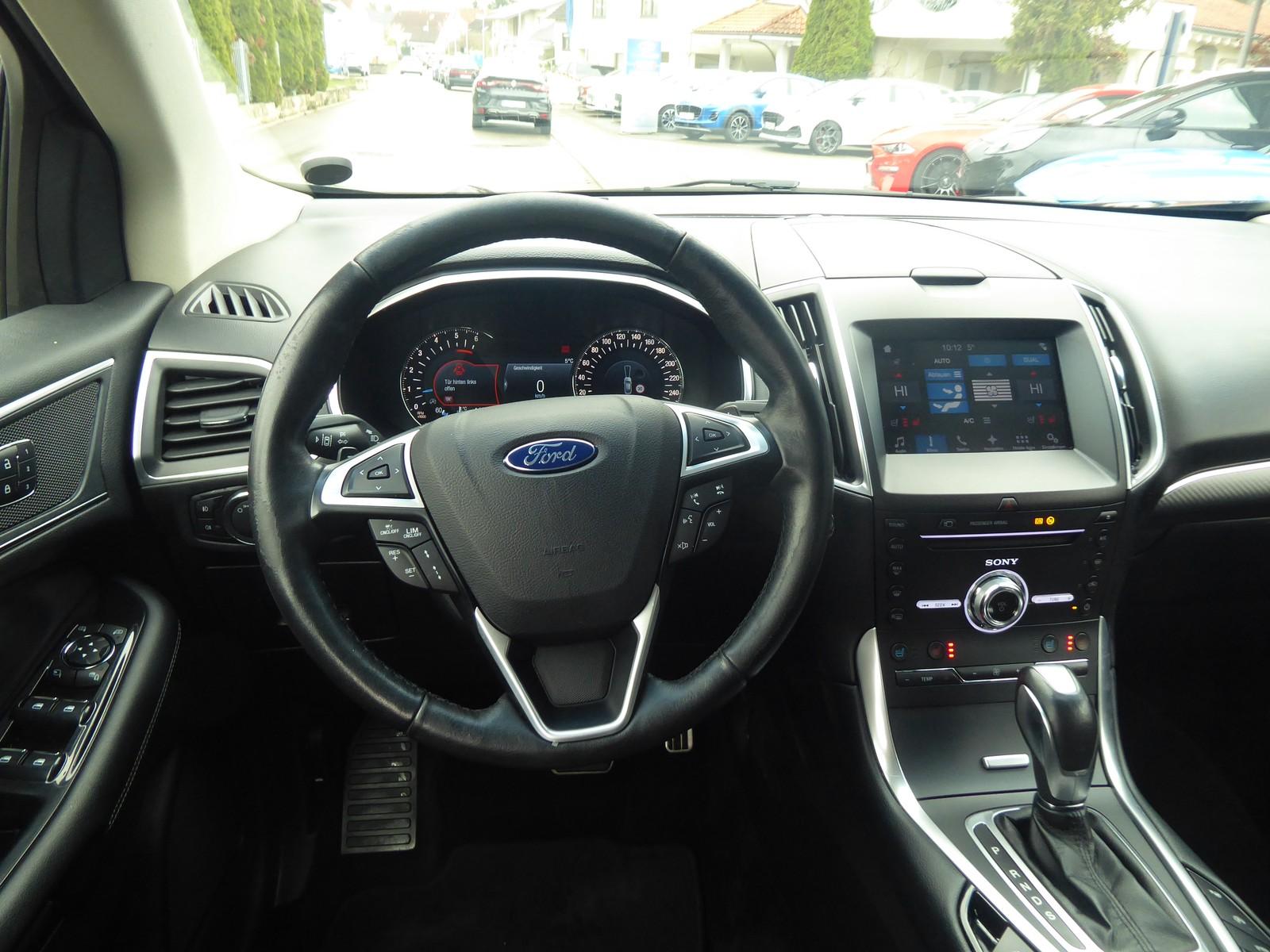 Ford Edge Sport 4x4 8-Fach bereift