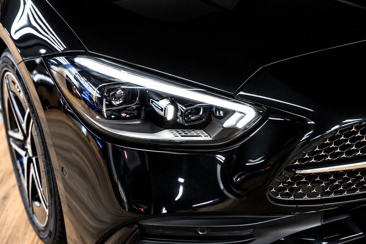 Fahrzeugabbildung Mercedes-Benz C 220 d *AMG*Ambiente*Kamera*MBUX*NightPak