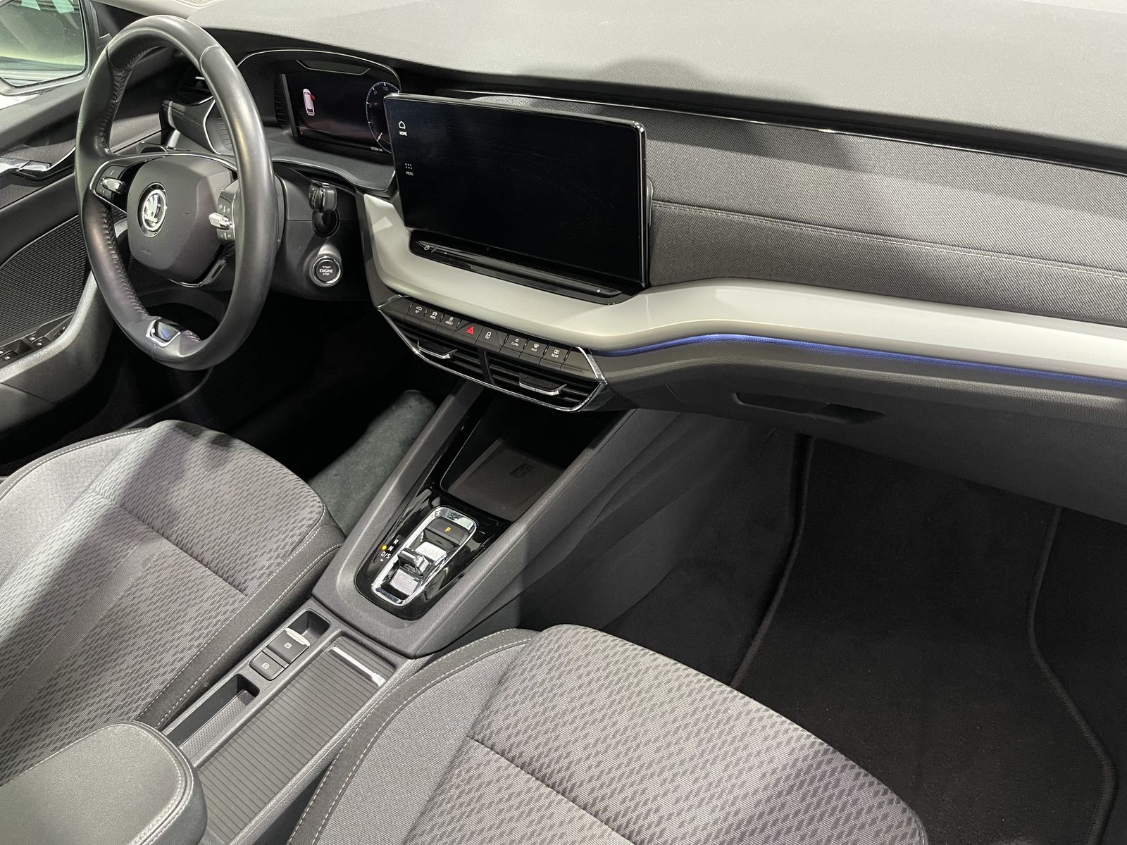 Fahrzeugabbildung SKODA Octavia 2.0 TDI*Style*AHK*LED*Navi*HeadUP*