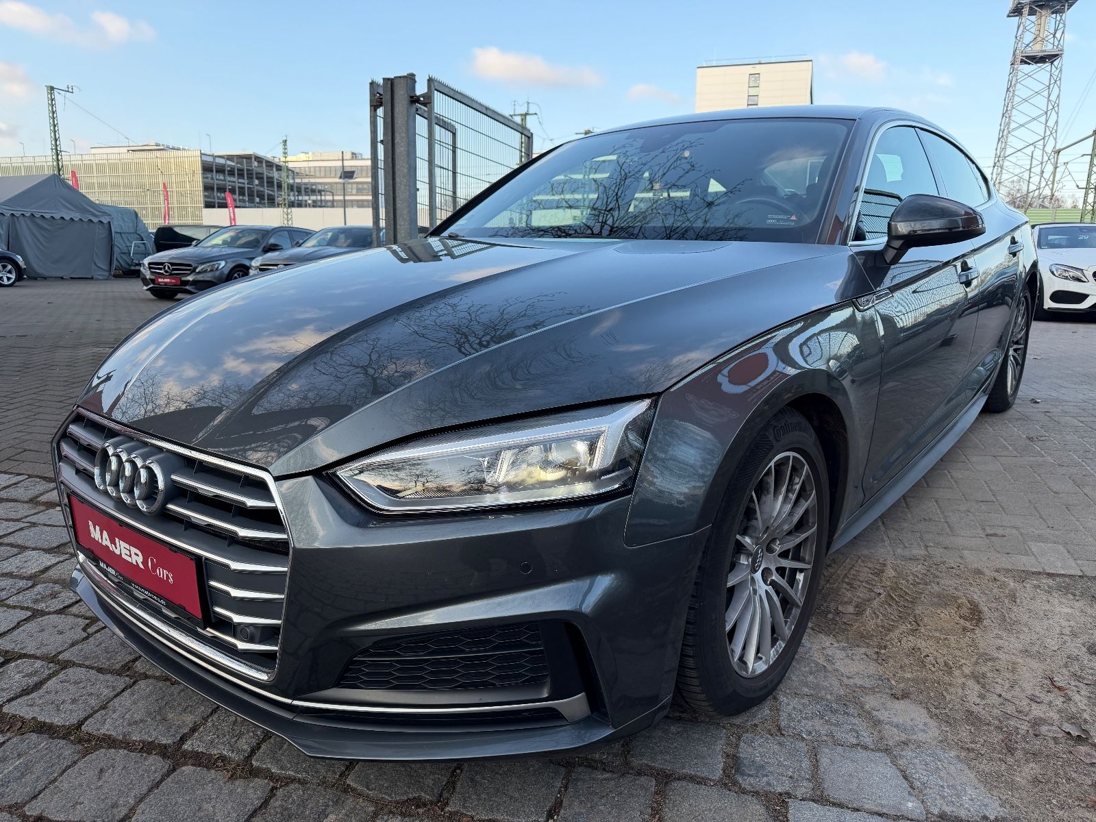 Fahrzeugabbildung Audi A5 Sportback 35 TFSI S-LINE*LED*TEMPO*KAMERA*PDC