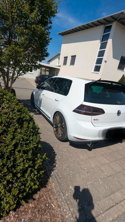 Image of Volkswagen Golf