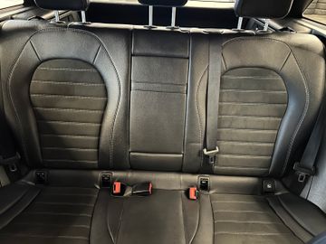 Mercedes-Benz GLC 300 de 4Matic *1. Hand*AHK*Klima*SHZ*LED*Nav