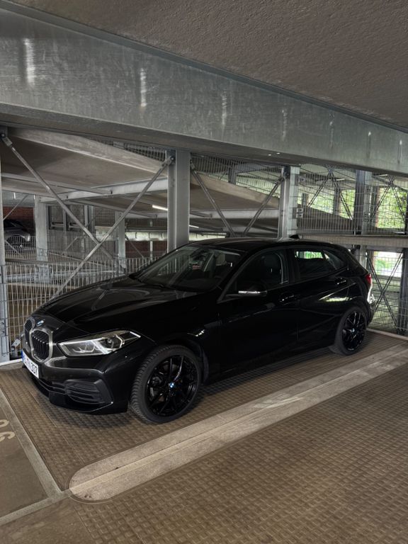 Image of BMW 118