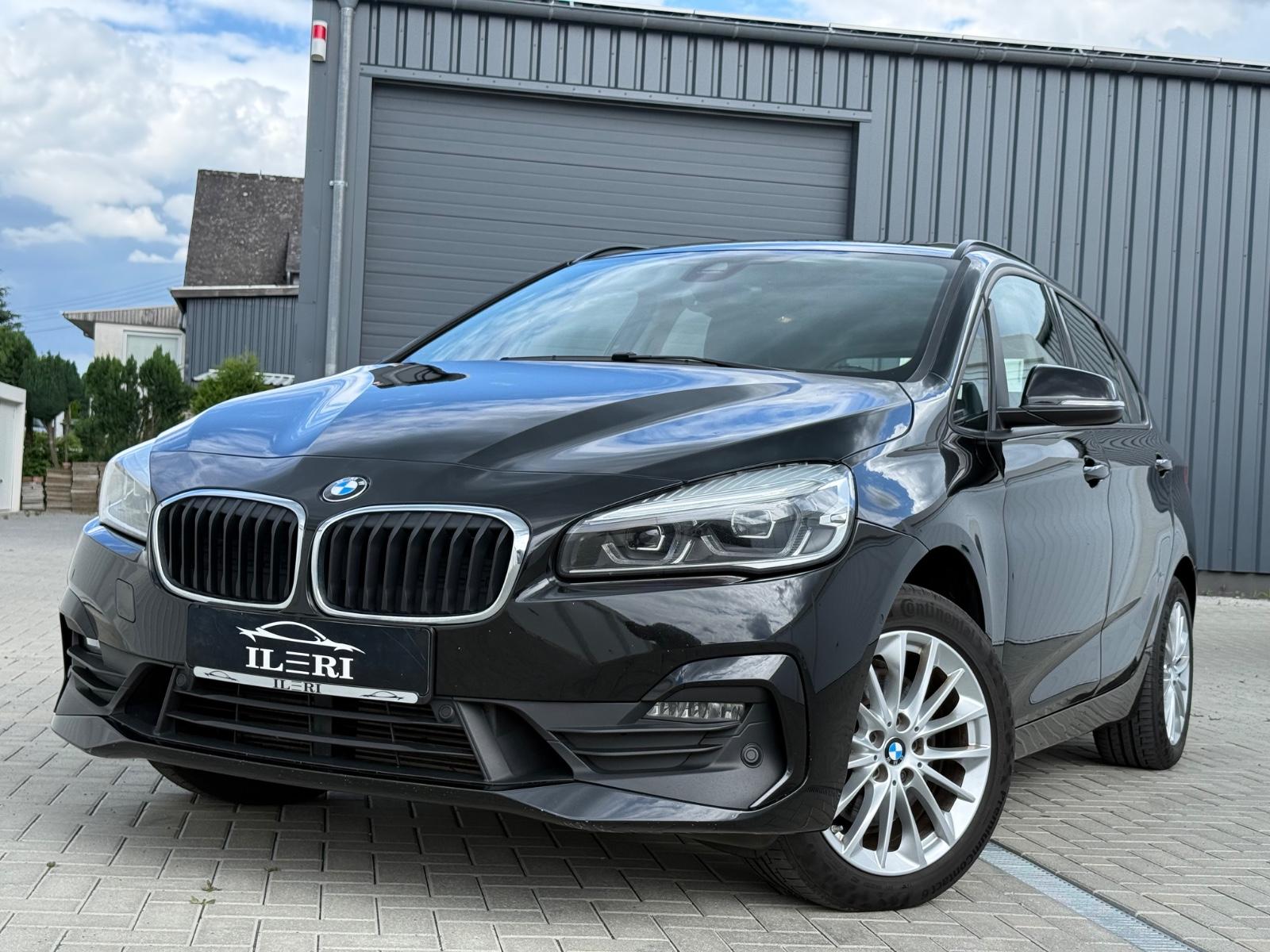 BMW 220 d Active Tourer *Advantage*AHK*PANORAMA*LED
