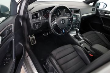 Volkswagen Golf - 9