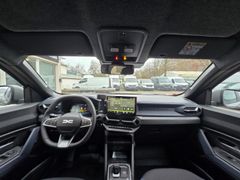 Fahrzeugabbildung Duster III Hybrid 140 Journey 1.6 E-TECH EU6e