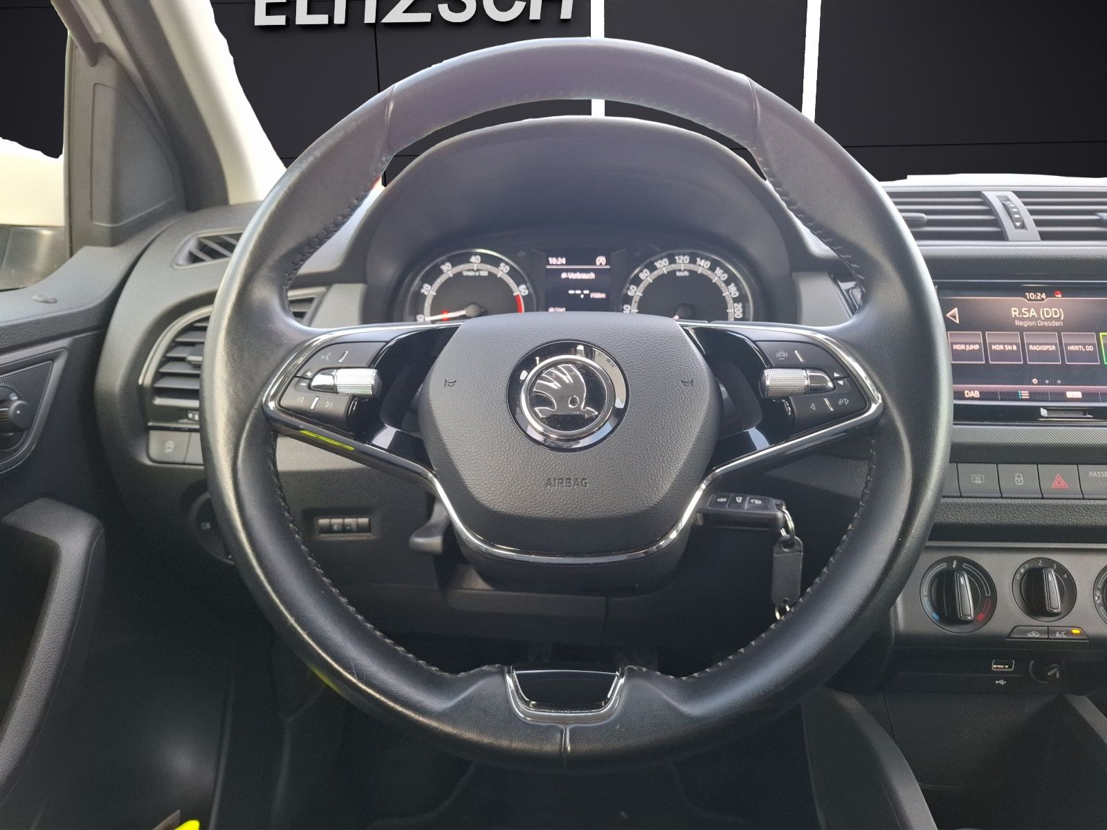 Fahrzeugabbildung SKODA Fabia 1.0  Active Cool-Plus Klima DAB PDC SH