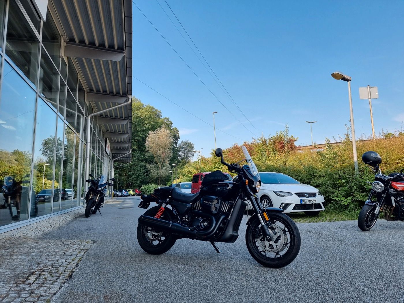 Fahrzeugabbildung Harley-Davidson Street Rod 750 XG 1 GB 2