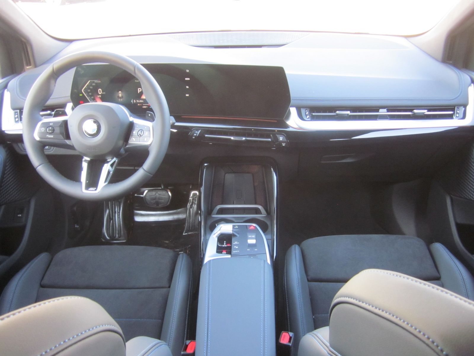 BMW 218 Active Tourer - Bild 15