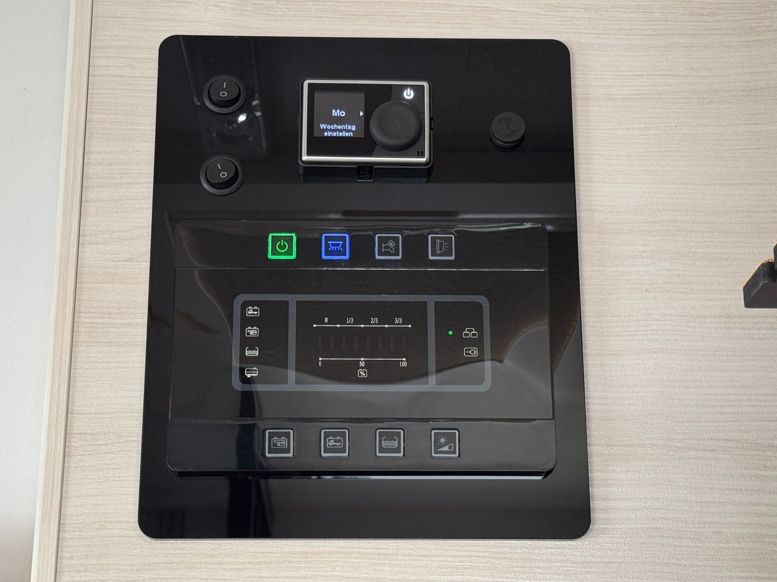 Chausson 660 TITANIUM ULTIMATE AUTOMATIK SOLAR TV SAT HUB