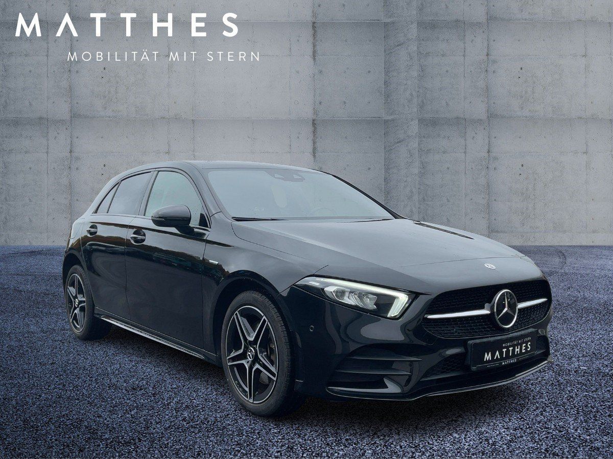 Fahrzeugabbildung Mercedes-Benz A 250 e AMG/Night/Kamera/LED/18''