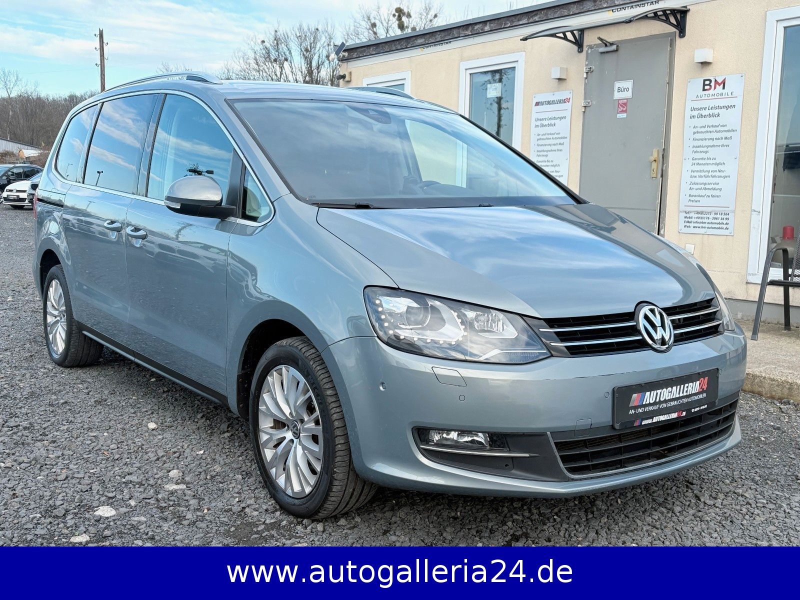 Fahrzeugabbildung Volkswagen Sharan HIGHLINE 7-SITZER Navi Leder Kamera SPORT
